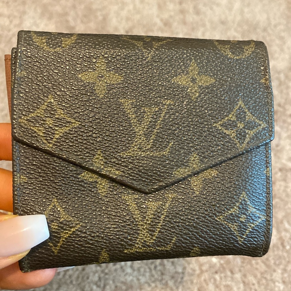 Louis Vuitton Monogram Compact Tri-Fold Wallet - Vintage Classic Style